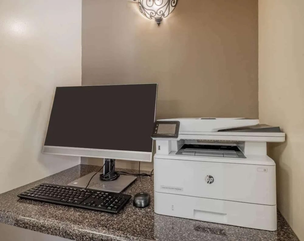 Sonesta Simply Suites Pittsburgh Airport - photo 25