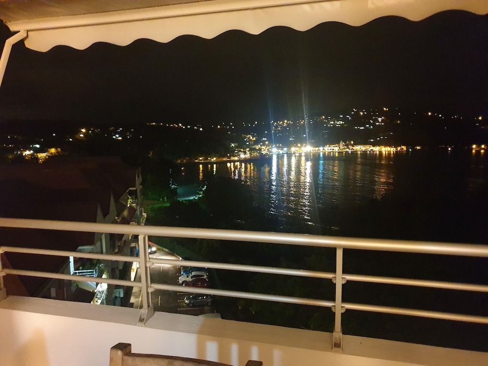Studio charmant à La Trinité Vue mer 40 m — 4-Star Luxury Hotel in La Trinite, Martinique