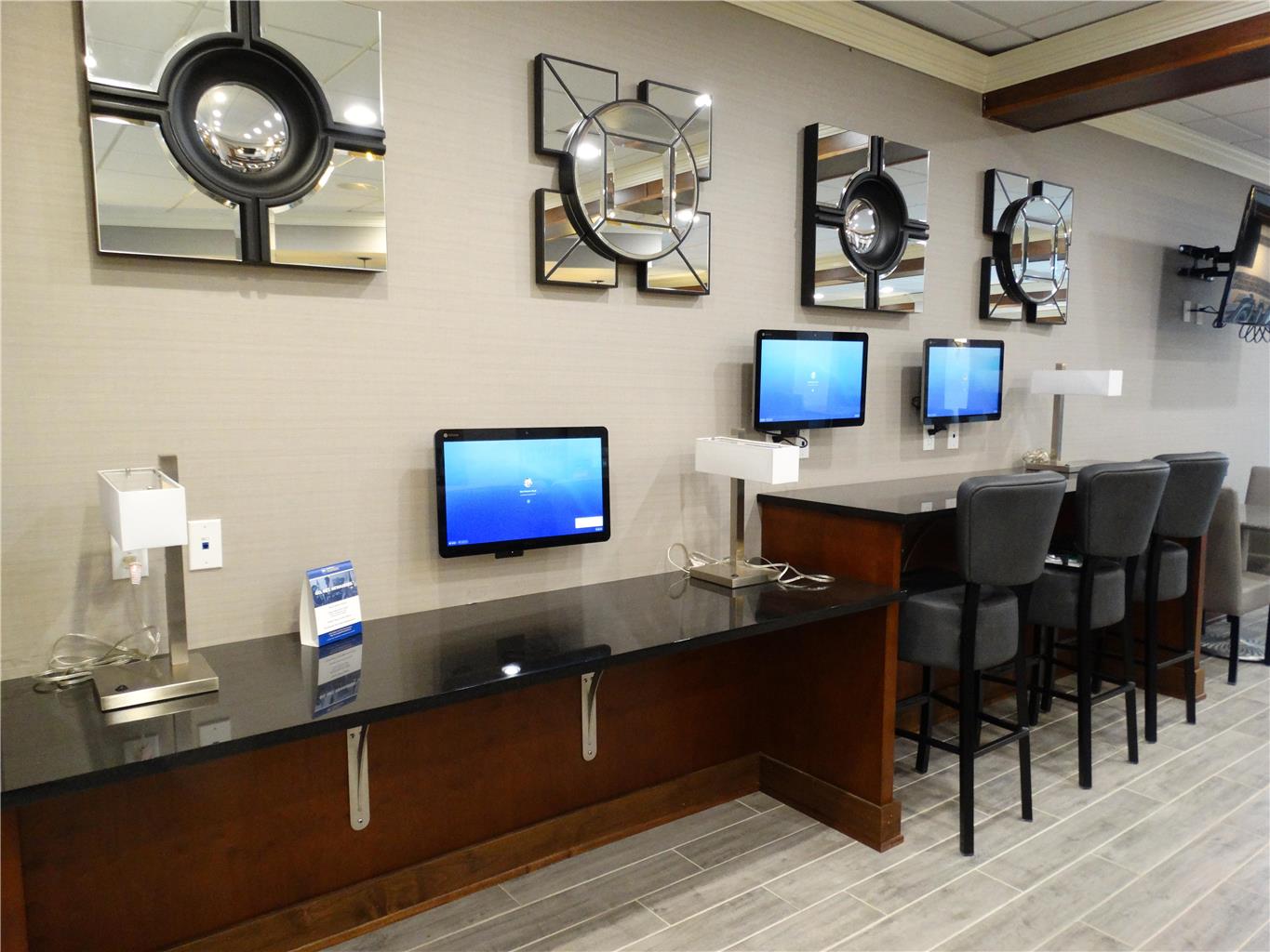 Cottonwood Airport & Expo Hotel Louisville - photo 20