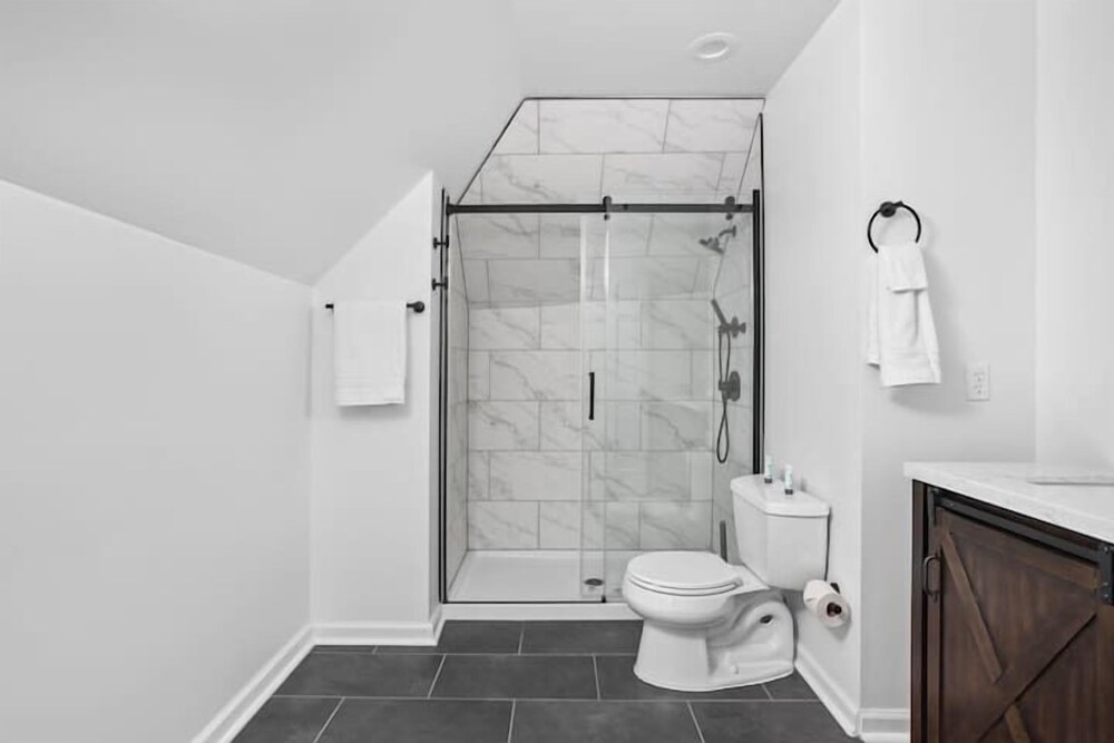 CozySuites 3BR Arsenal Heights Indy 2 - photo 14