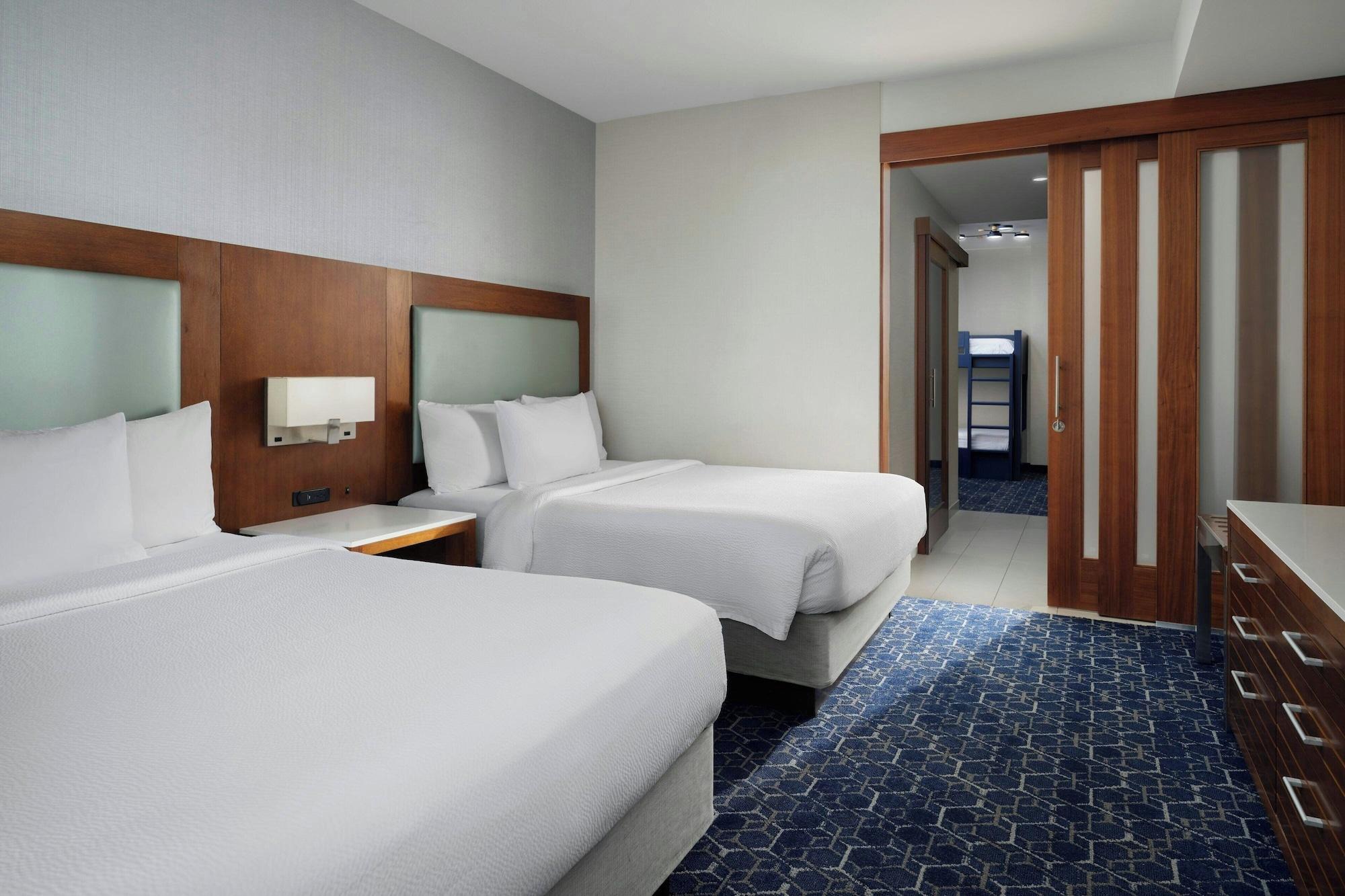 SpringHill Suites by Marriott at Anaheim Resort Conv. Cntr - photo 18