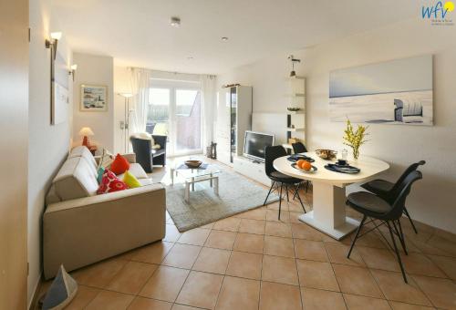 Haus Ebbe und Flut A Ferienwohnung Leegwater — 4-Star Luxury Hotel in Juist, Germany