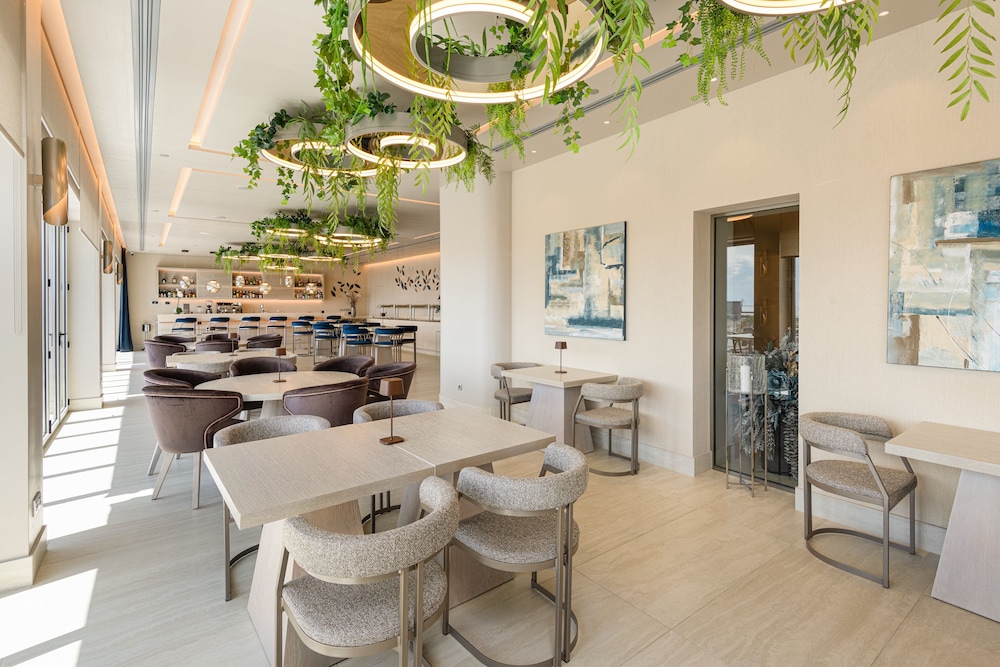 מזון ומשקאות