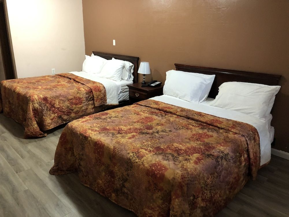 Town Motel - photo 12