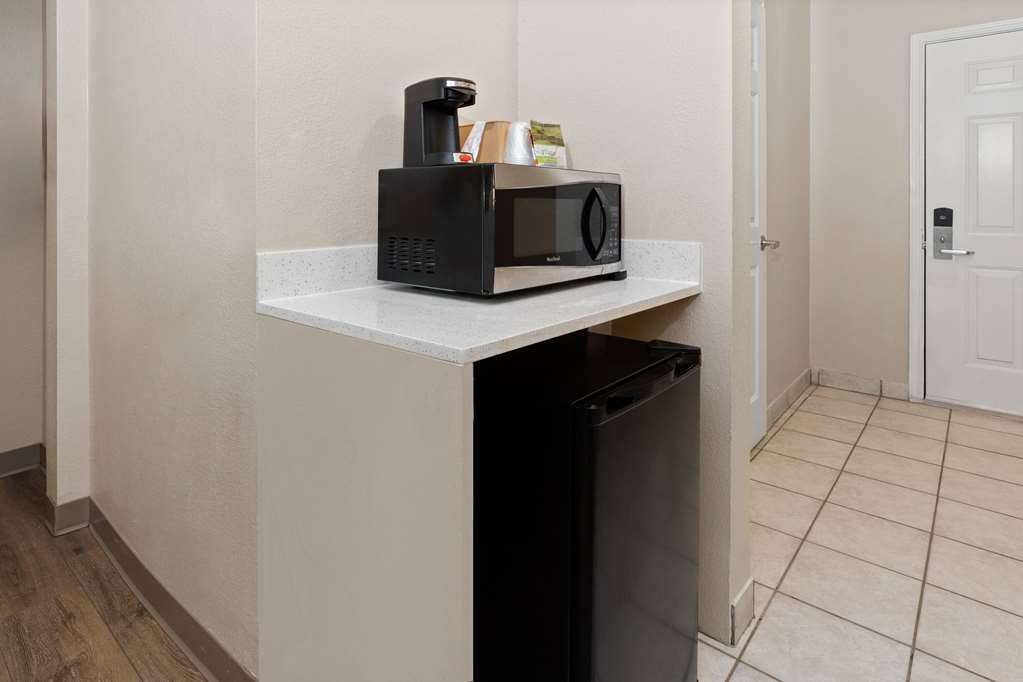 Baymont by Wyndham Houston Brookhollow - photo 15