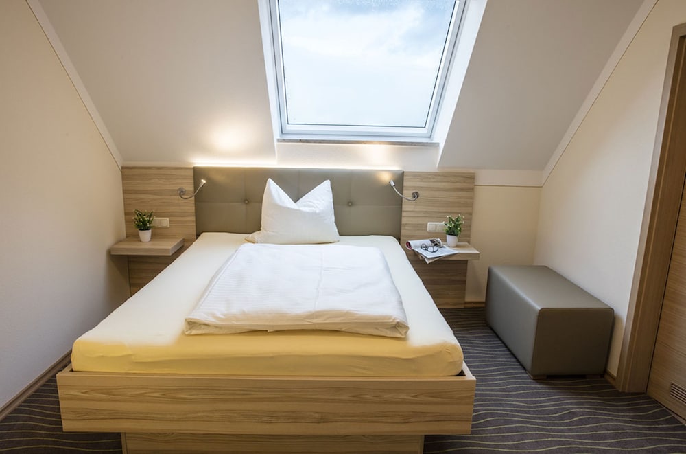 Hotel Strasshof — Pfaffenhofen An Der Ilm — photo 5
