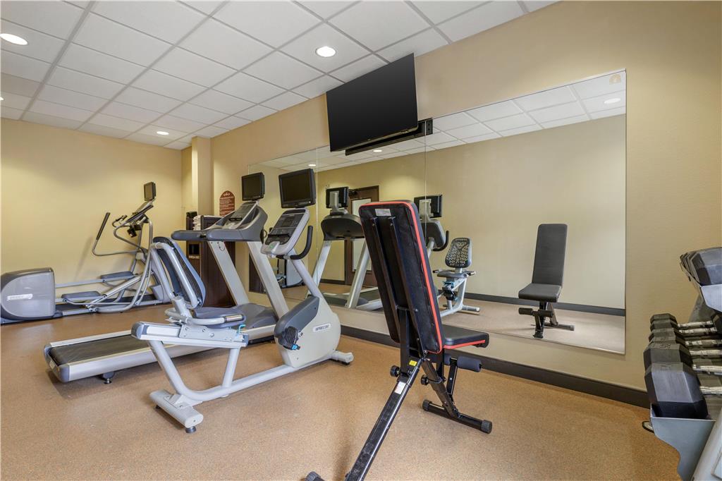 Best Western Plus Cimarron Hotel & Suites - photo 69