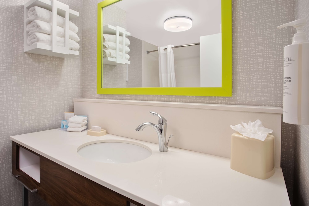 Hampton Inn & Suites Tampa East - photo 24