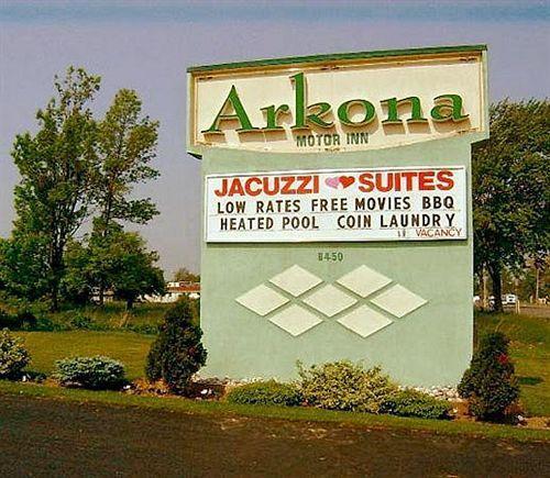 Arkona Motor Inn in Niagara Falls, Canada