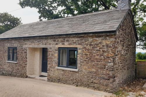 Thornmoor Barn — 4-Star Luxury Hotel in Lifton, United Kingdom