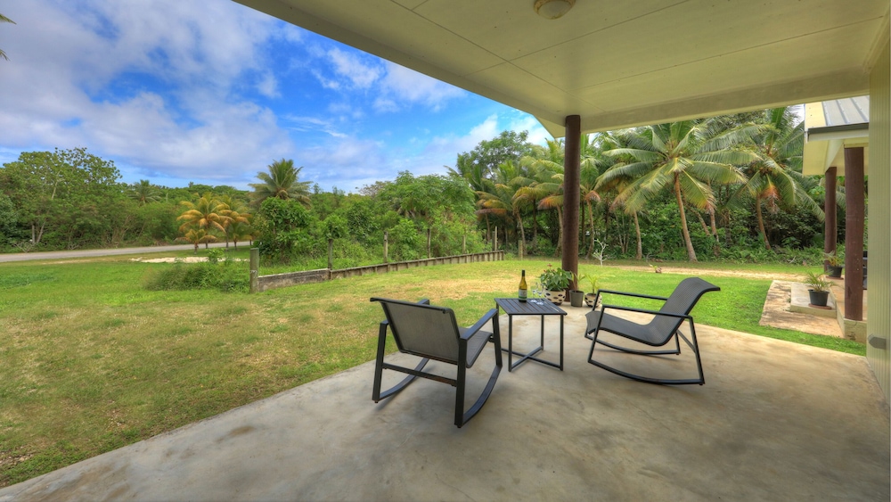 Petite Hatava 9207556 — Alofi
