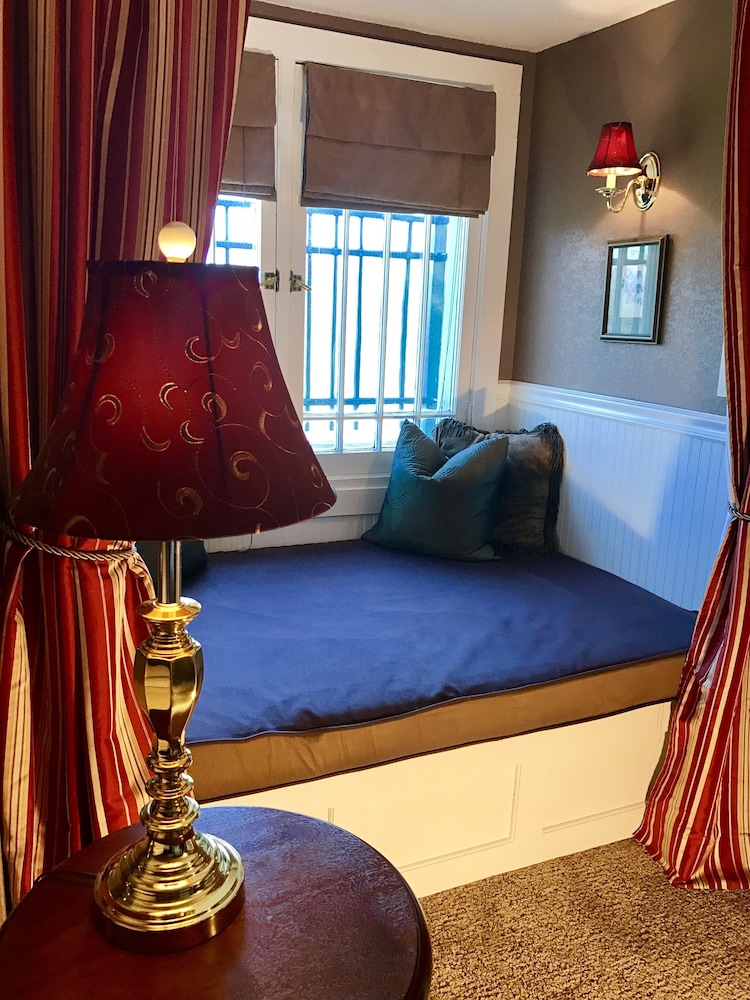 The Belvedere Inn & Restaurant - photo 19