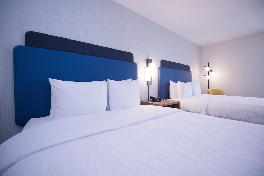 Hampton Inn Chicago Carol Stream - photo 18