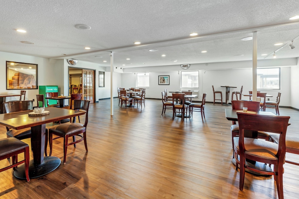 Polynesian Water Park Resort - photo 2