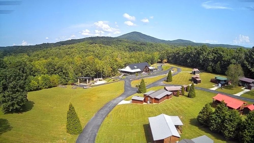 Copperhead Lodge and Resort Cabin Rentals - photo 70