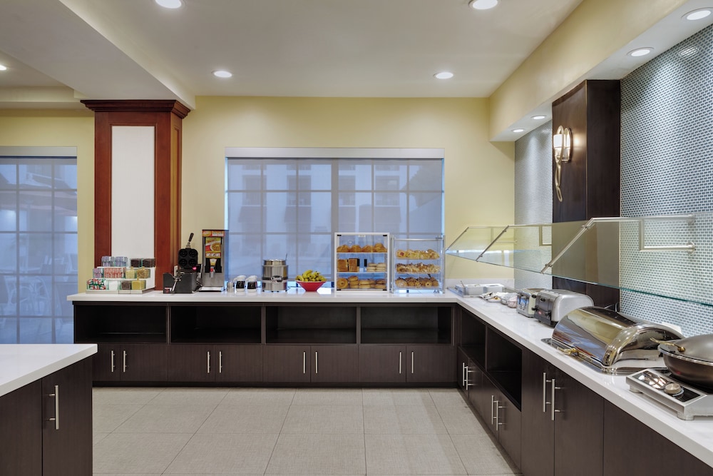 The Atlantic Suites on the Ave - photo 40