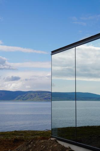 Mirror Suite