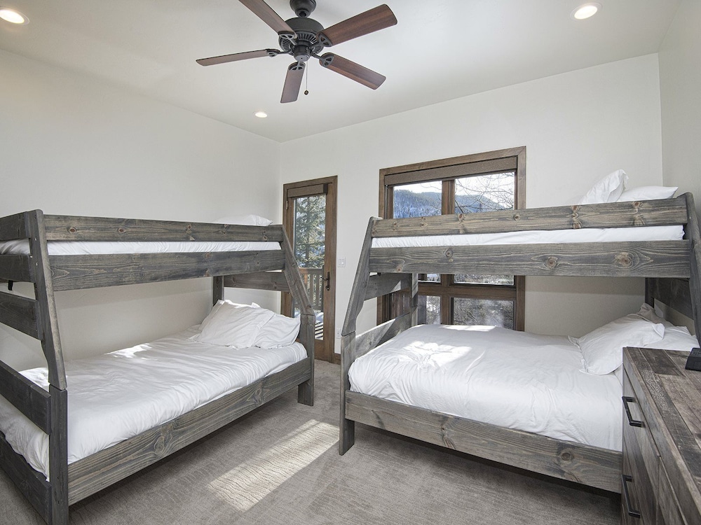 Glacier Court 1854 A - photo 16