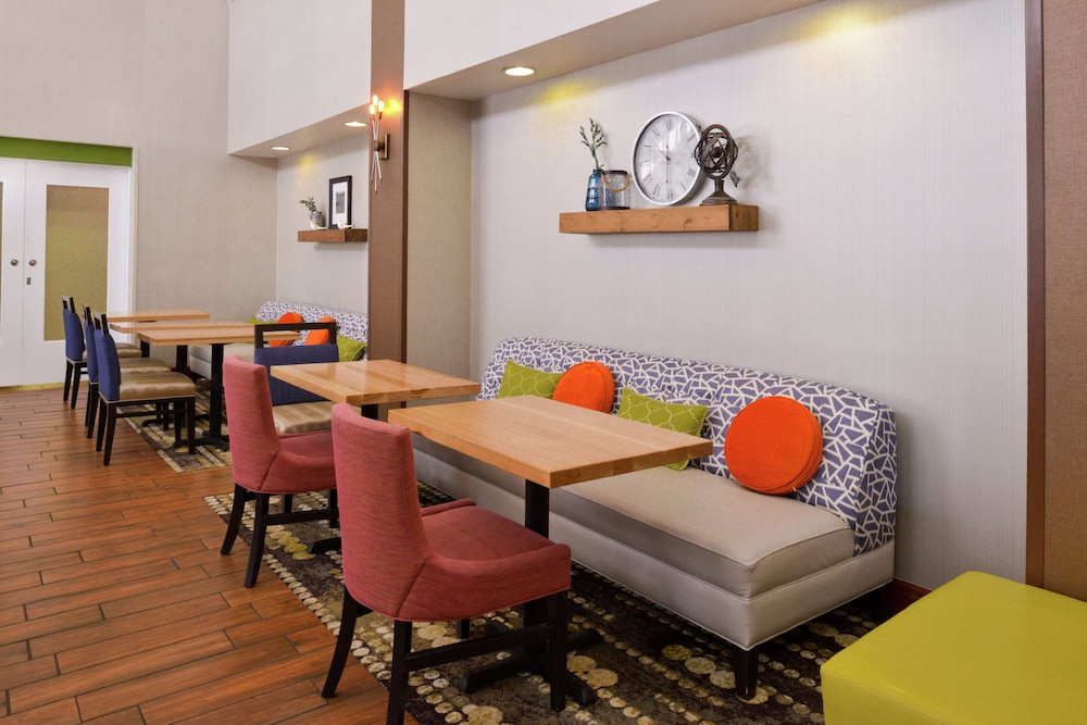Hampton Inn & Suites Wilmington - photo 56