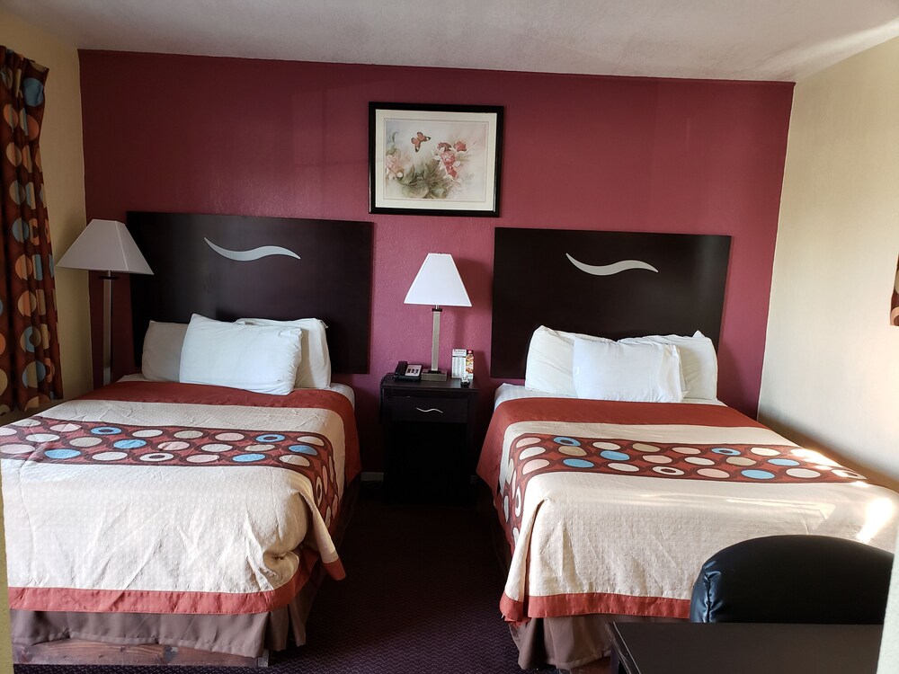 American Inn Sedalia - photo 17