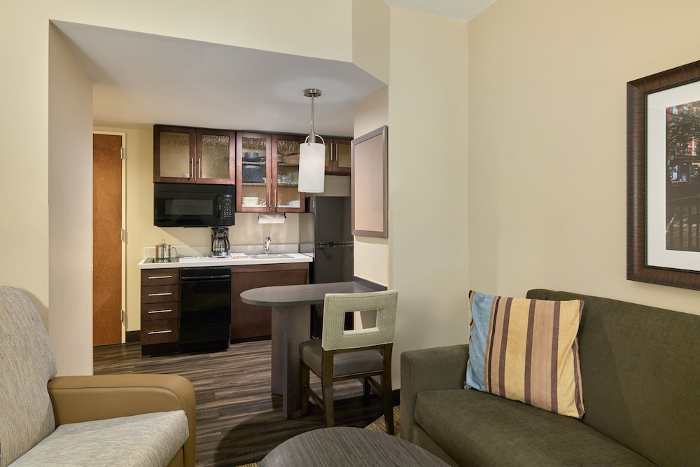 Candlewood Suites New York City Times Square by IHG - photo 10