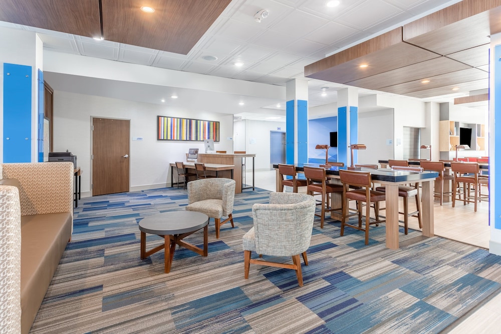 Holiday Inn Express & Suites Kearney by IHG - photo 41
