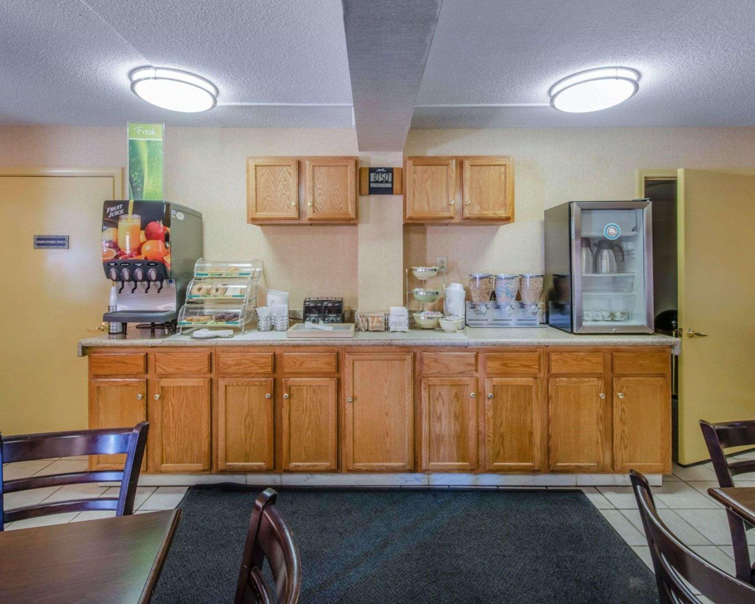 Quality Inn Barkeyville PA - photo 26