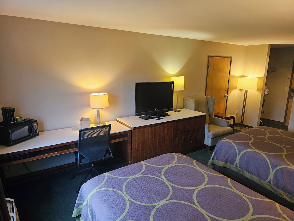Super 8 by Wyndham Ava - photo 15