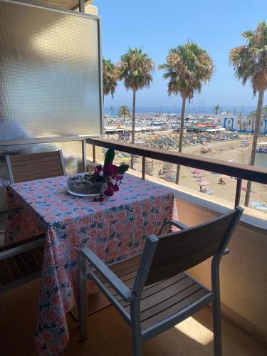 Homely Home Paseo Maritimo Edificio Eden Roc — 4-Star Luxury Hotel in Marbella, Spain