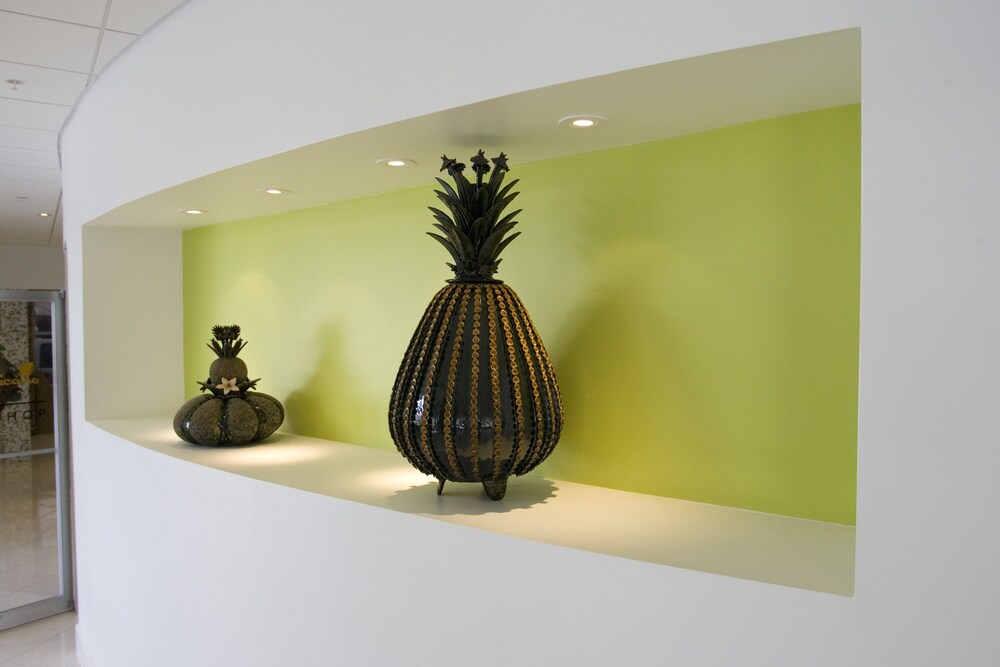 El Tropicano Riverwalk Hotel - photo 30