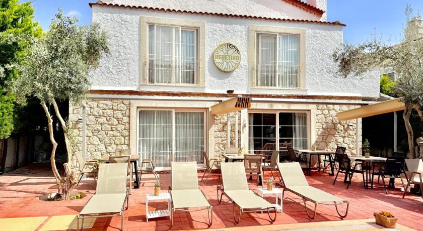Rebetiko Hotel — Alacati — photo 2