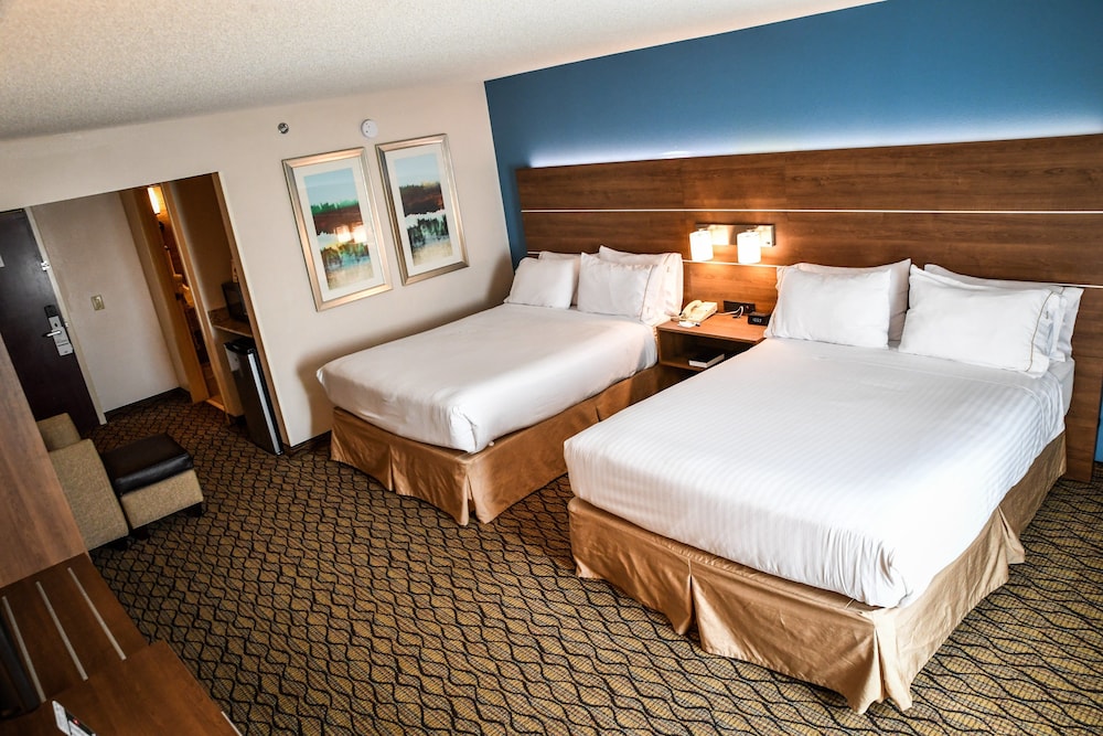 Holiday Inn Express Hotel & Suites Concord by IHG - photo 7