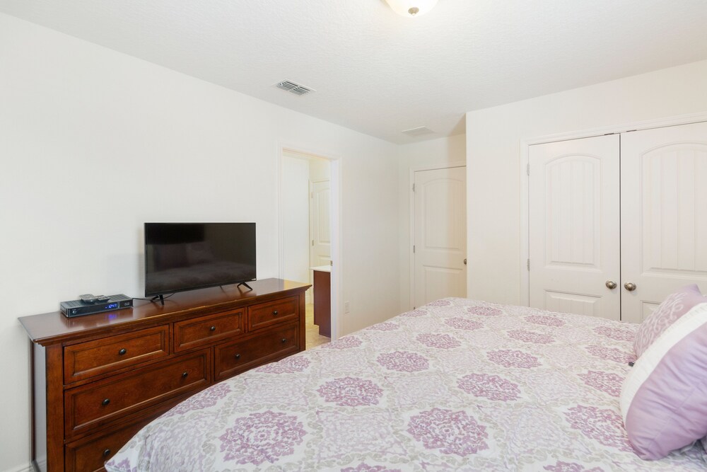 6 Bedrooms 5 Bathrooms Solterra 4193 Od - photo 9