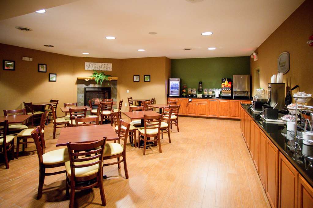Sleep Inn & Suites Conference Center Eau Claire North - photo 39