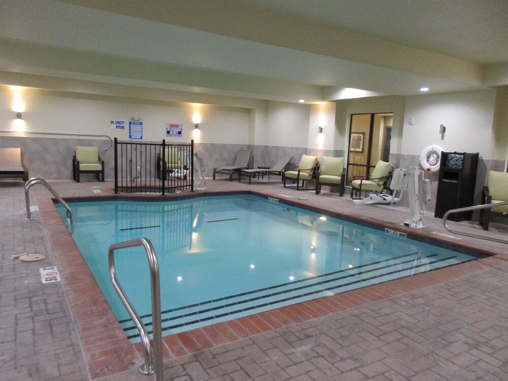 Best Western Plus Fairview Inn & Suites - photo 11