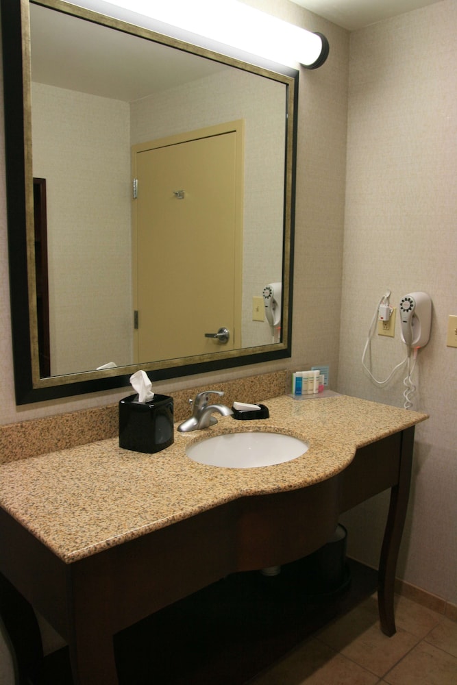 Hampton Inn & Suites West Point - photo 5