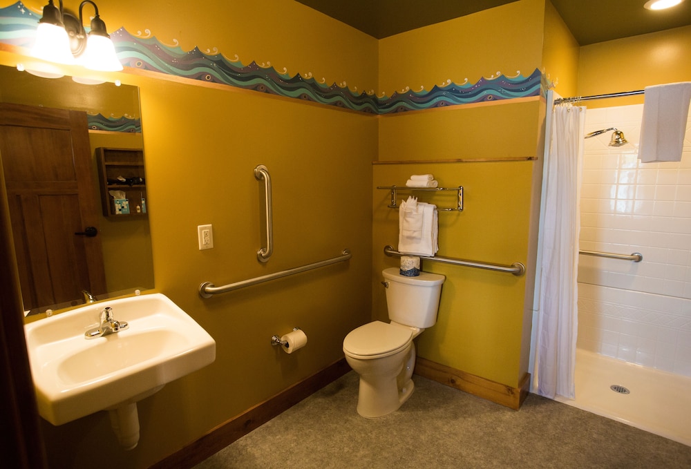 McMenamins Kalama Harbor Lodge - photo 29