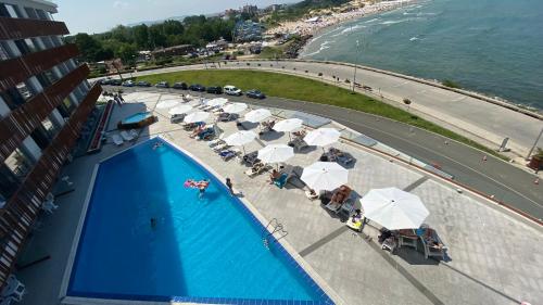 Paradiso 'В' 201 One Bedroom Apartment — 4-Star Luxury Hotel in Nesebar, Bulgaria