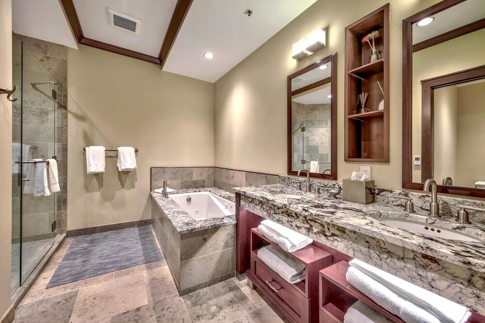 Constellation Residences - photo 21