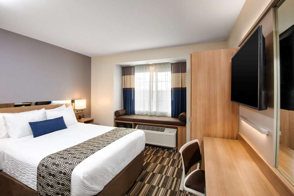 Microtel Inn & Suites by Wyndham Farmington - photo 18