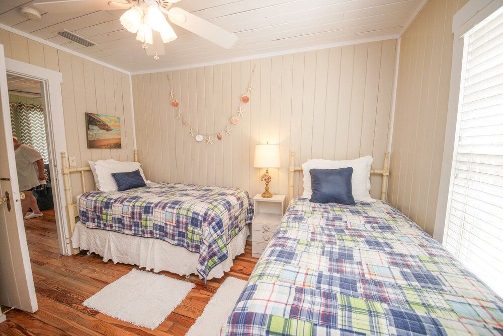 Anna Maria Beach Cottages - photo 19