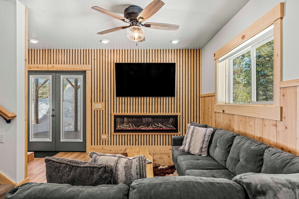 SpringHill Suites by Marriott Island Park Yellowstone - photo 24