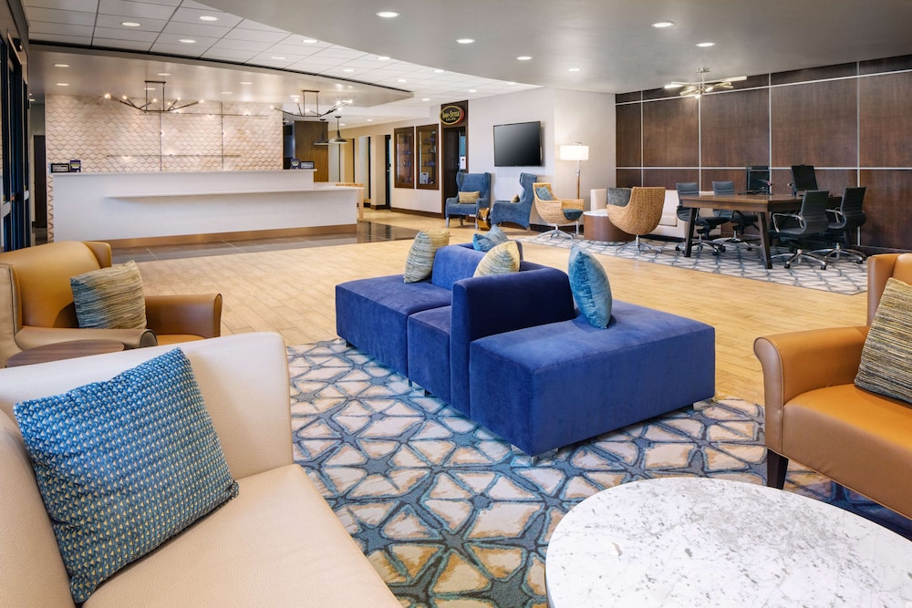 DoubleTree by Hilton Ann Arbor North - featured photo