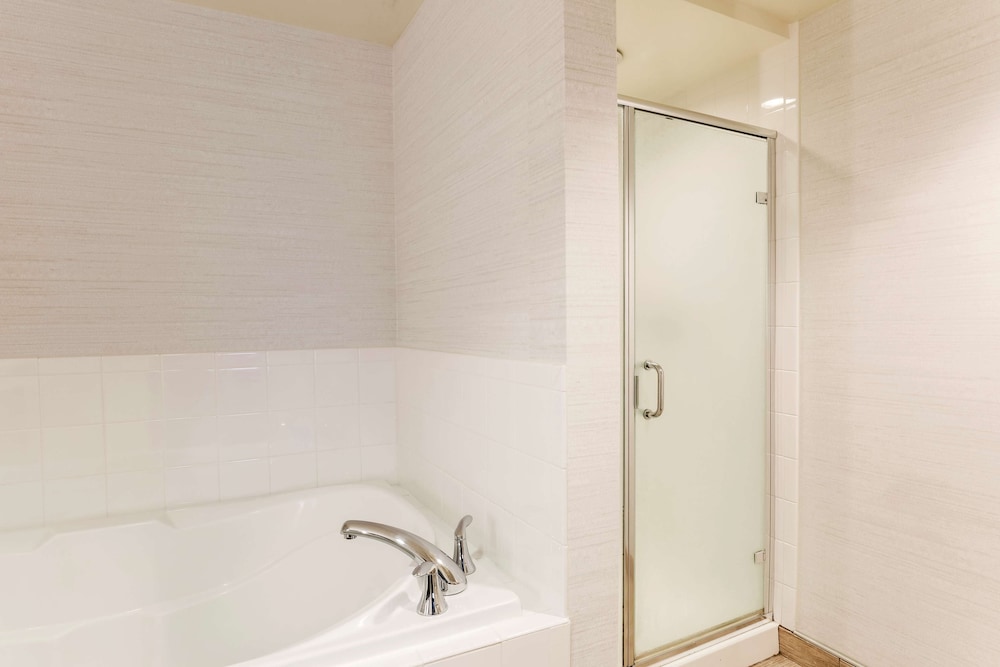 Hilton Garden Inn Reno - photo 30