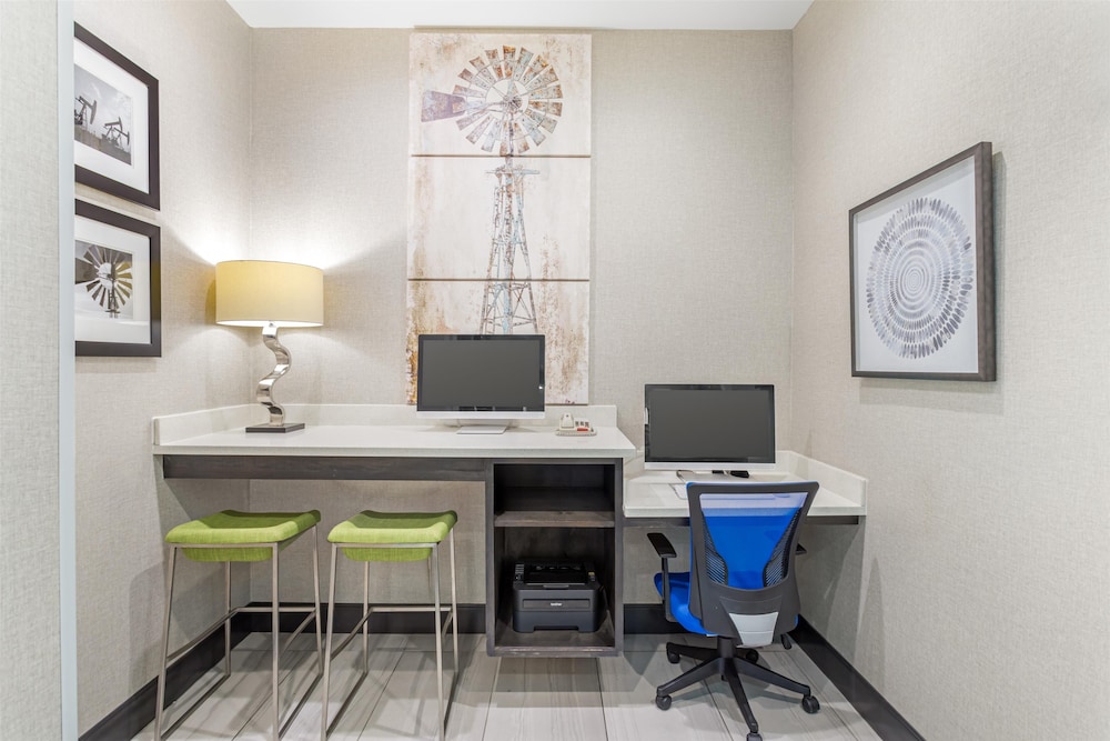 Best Western Plus Waller Hotel - photo 45