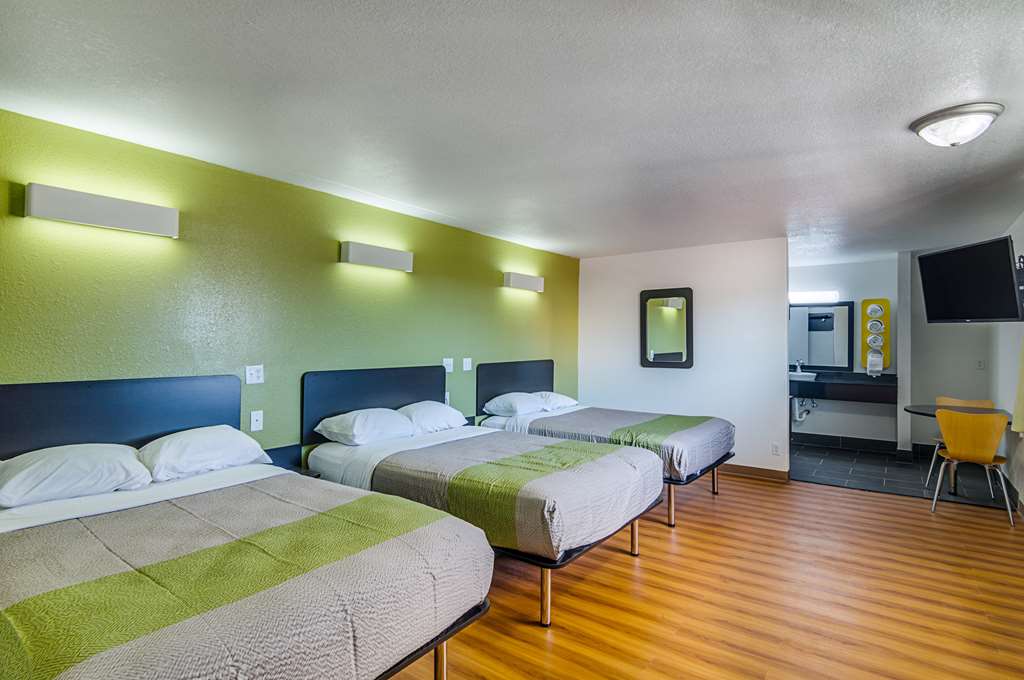 Motel 6 Childress TX - photo 6