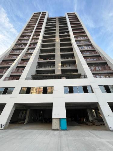 Deluxe Rooms and Apartments Near Metro