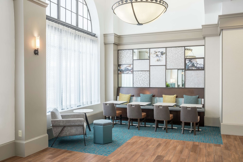 Hampton Inn & Suites Atlanta Downtown - photo 39