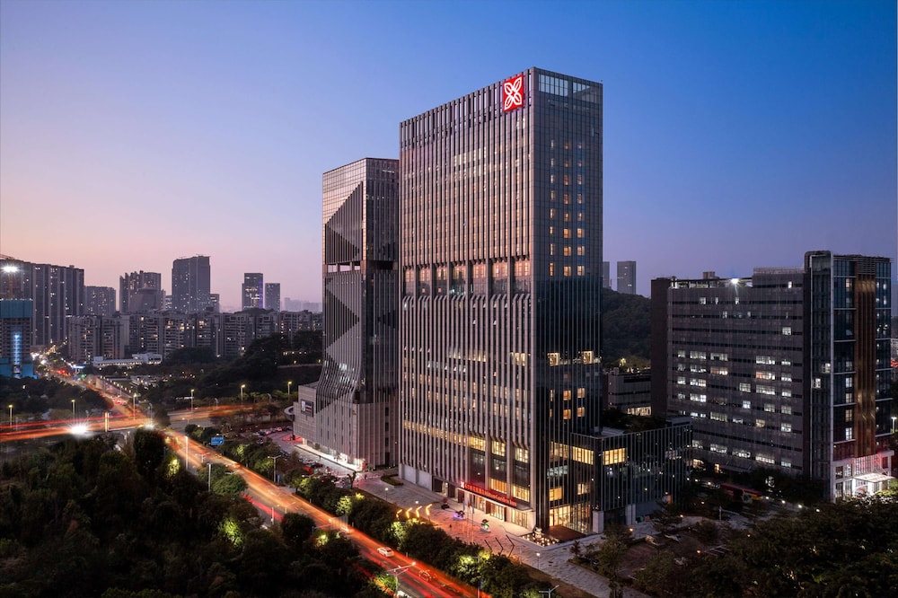 Hilton Garden Inn Shenzhen Guangming Hongqiao Park — 4-Star Luxury Hotel in Shenzhen, People's Republic of China