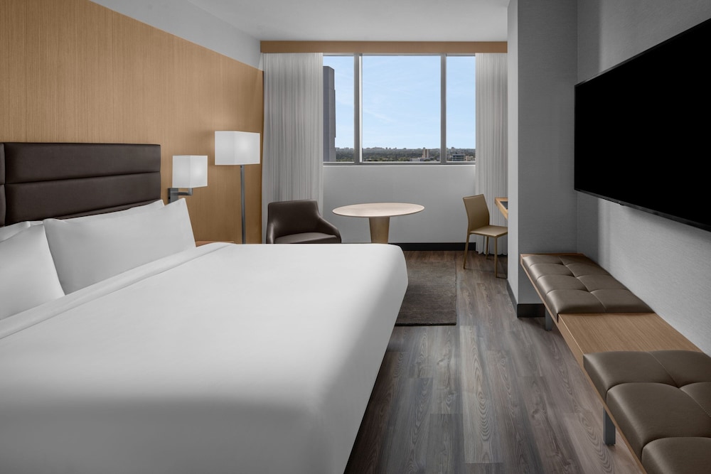 AC Hotel by Marriott Miami Brickell - photo 11
